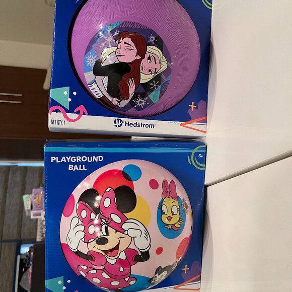 Elsa & Minnie Mouse Playground Bouncing Balls Age 3+ (Set of 2) (new) - Picture 1 of 14